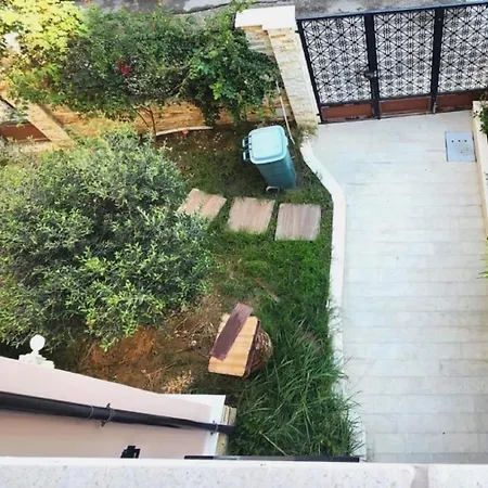 Center 2 * Durrës