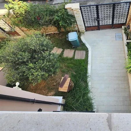 Center 2 * Durrës