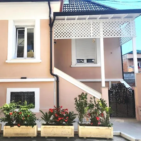 Center 2 Appartamento Durrës